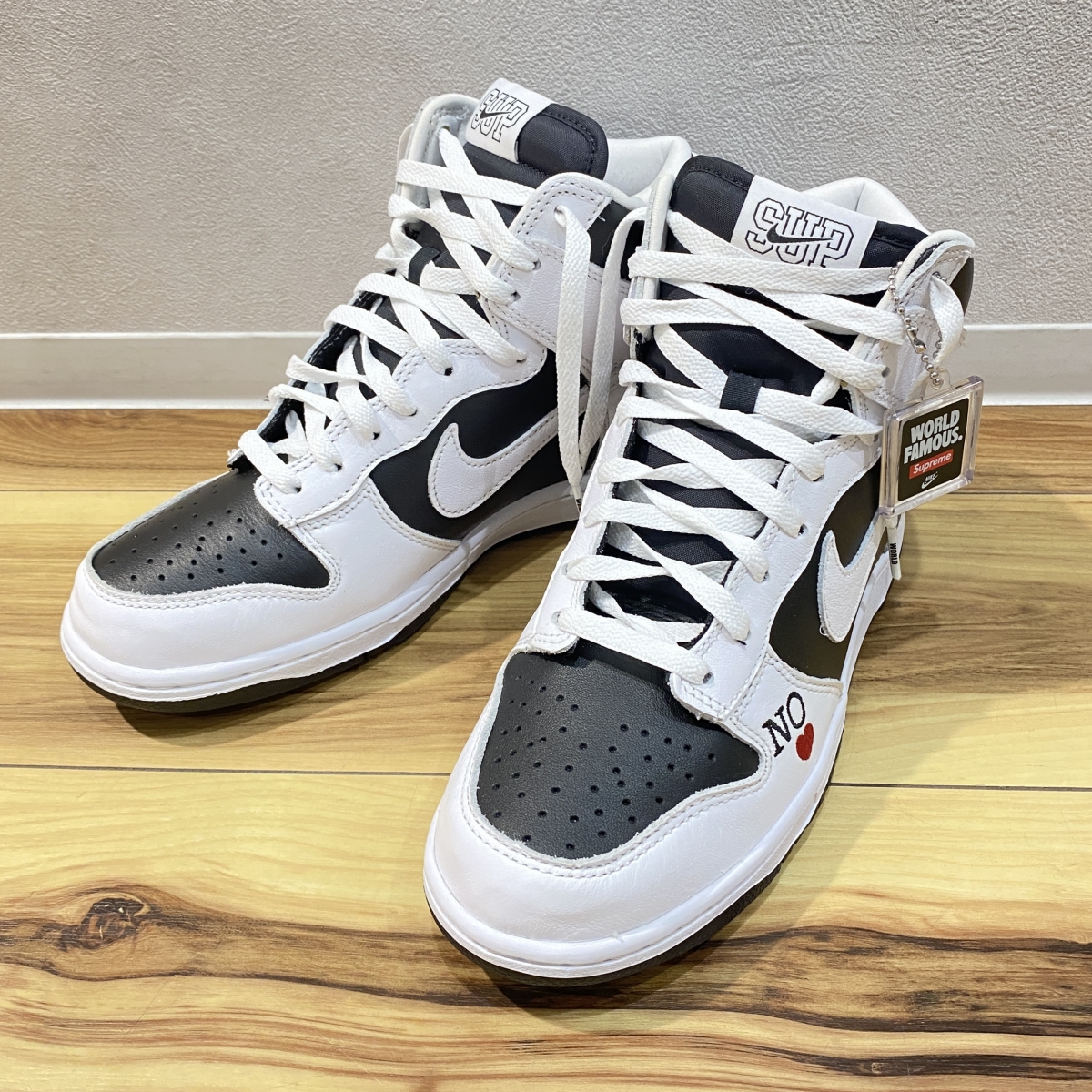 カラーリングヤバすぎ。NIKEスパイクオーダーしたけど野球じゃ