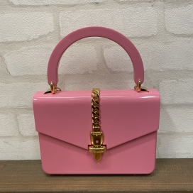 グッチのピンク 589482 アクリルガラス シルヴィ1969 2wayショルダーバッグの買取実績です。