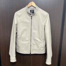エンメティのナッパレザー JURI 190 シングルライダースジャケットの買取実績です。