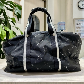 シャネルのブラック トラベルライン 5番台 ボストンバッグ 2wayバッグの買取実績です。