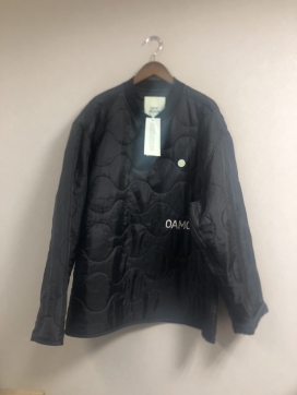 オーエーエムシーの2023年 OAXU709284 リワーク・RE:WORK キルティングプルオーバーブルゾンの買取実績です。