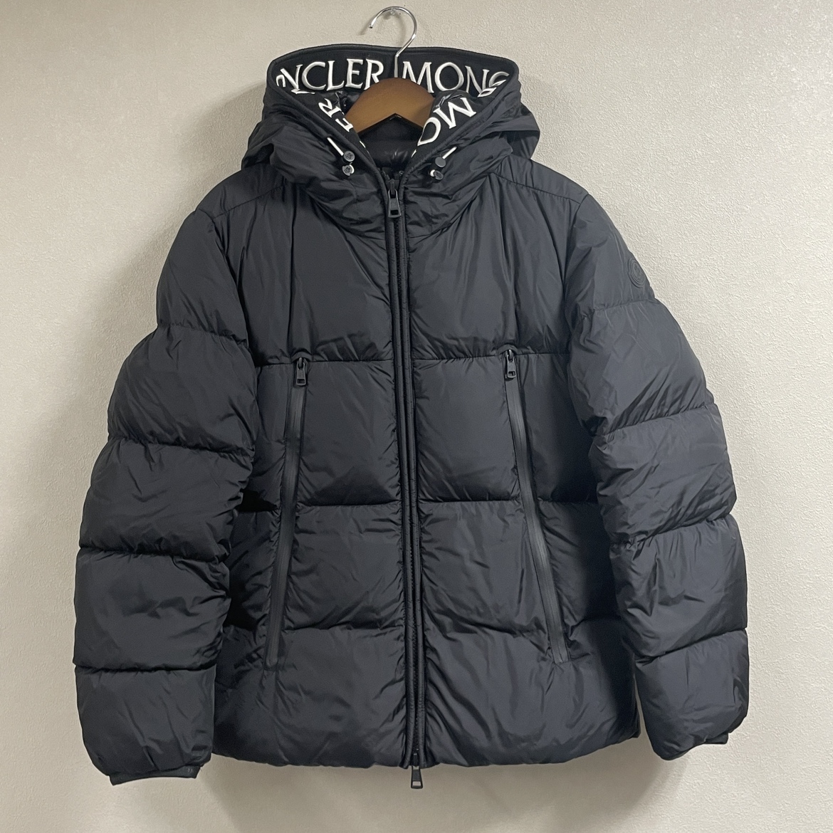 MONCLER モンクレール メンズ ダウンジャケット 黒 ブラック