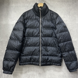 ディオールの19AW ブラック 943C449A4462 オブリーク テクニカル ジャカード ダウンジャケットの買取実績です。