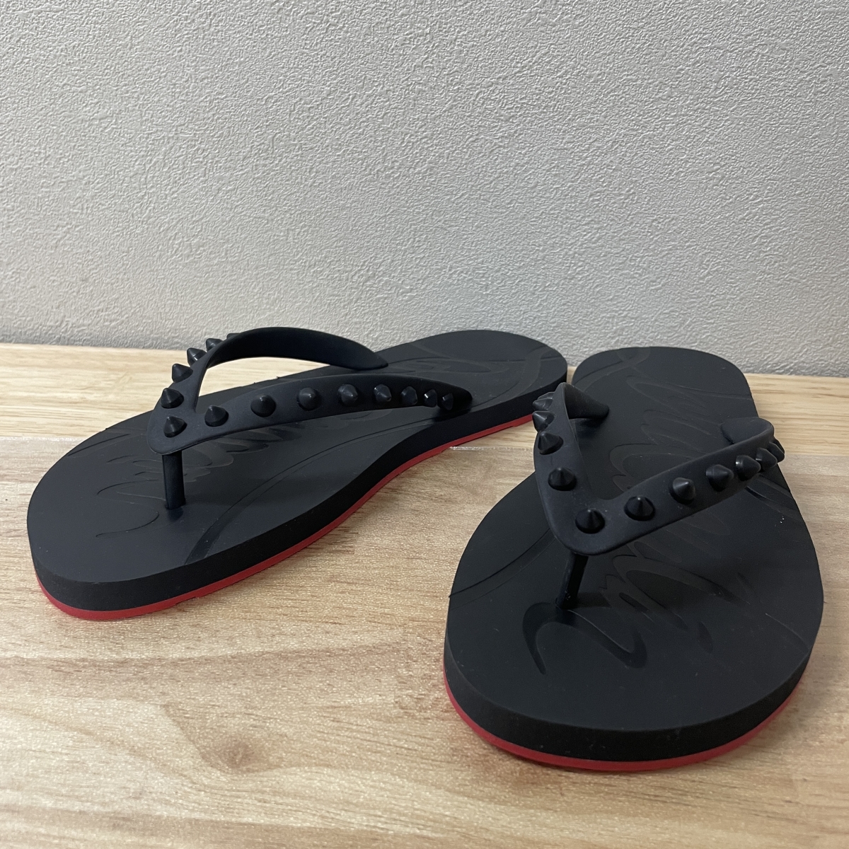 神戸三宮でクリスチャンルブタンを買取。1210655、ラバー