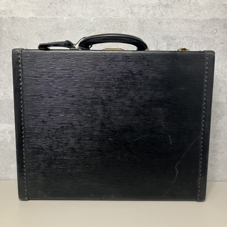 LOUISVUITTON ルイヴィトン セカンドバッグ 鍵付き 銀座でルイ LOUISVUITTON ルイヴィトン セカンドバッグ 鍵付き 銀座でルイ