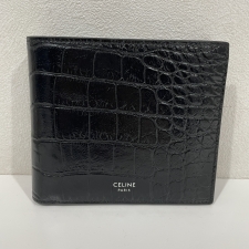セリーヌ ブラック バイフォールド クロコ型押しレザー 2つ折り財布 買取実績です。