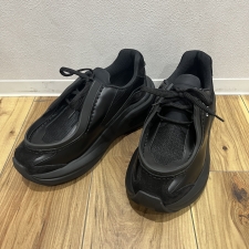 プラダ 23年秋冬 ブラック システムスニーカー 2EG424 買取実績です。