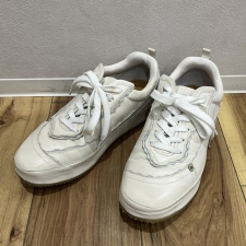 ロエベ アイボリー レザー スニーカー 592301 買取実績です。