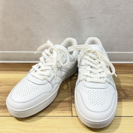 セリーヌのホワイトカラー トレーナースニーカー 349223338C.01Oの買取実績です。