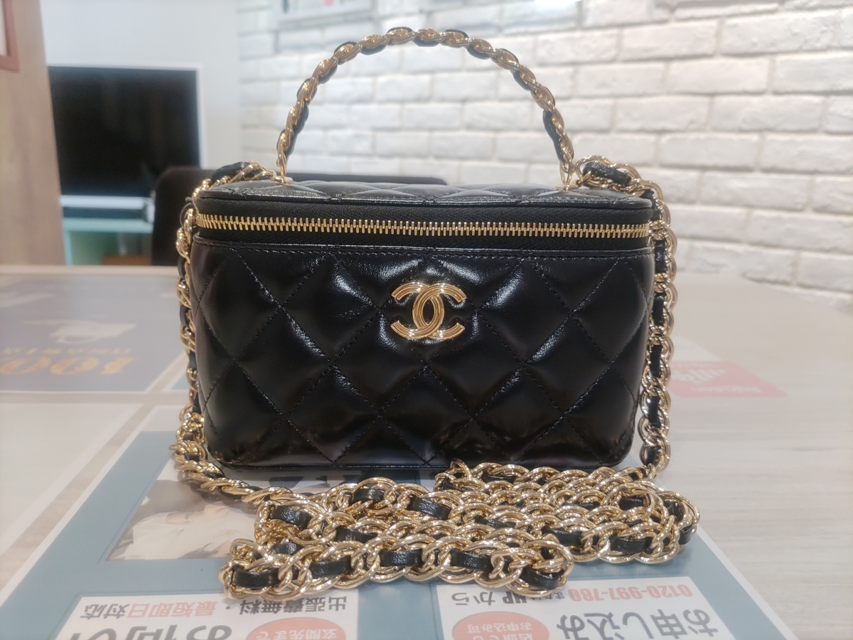 新品 国内購入 CHANEL シャネル ヴァニティ バニティマトラッセ 新品 国内購入 CHANEL シャネル ヴァニティ バニティマトラッセ