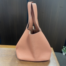 エルメス トリヨン ローズティー ピコタンロッMM 買取実績です。