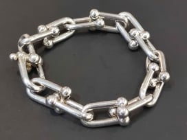 ティファニーのシルバー925 ハードウェア ラージリンクブレスレット ミディアムの買取実績です。