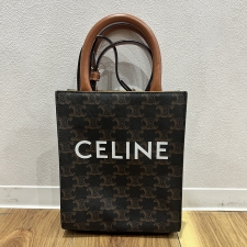 セリーヌ トリオンフキャンバス ミニバーディカル カバ 買取実績です。