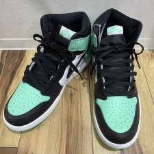 ナイキ エアジョーダン1 HIGH OG グリーングロー DZ5485-130 買取実績です。