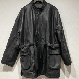 ポータークラシックの22AW ブラックカラー カウレザー ベルト付きコートの買取実績です。