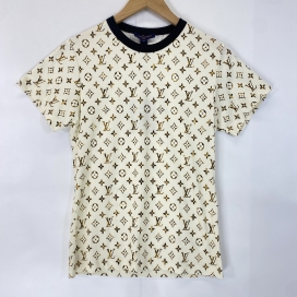 ルイヴィトンの23年製 ホワイト モノグラム Tシャツ RW231B 262 FOTS48の買取実績です。