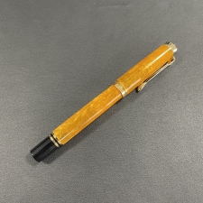 ペリカンを心斎橋で買取。スーベレーンシリーズM320の万年筆を買取しました。状態は綺麗な状態の中古美品です。