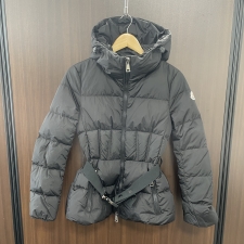 モンクレール 2021-2022AW CARDONCELLE ベルト付きダウンジャケット 買取実績です。