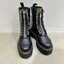 ドクターマーチンの24SS 30996001 SINCLAIR HI TWIST 10ホールブーツの買取実績です。
