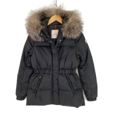 モンクレール ブラック 2019年製 FATSIALFUR フォックスファー ダウンジャケット／コート 買取実績です。