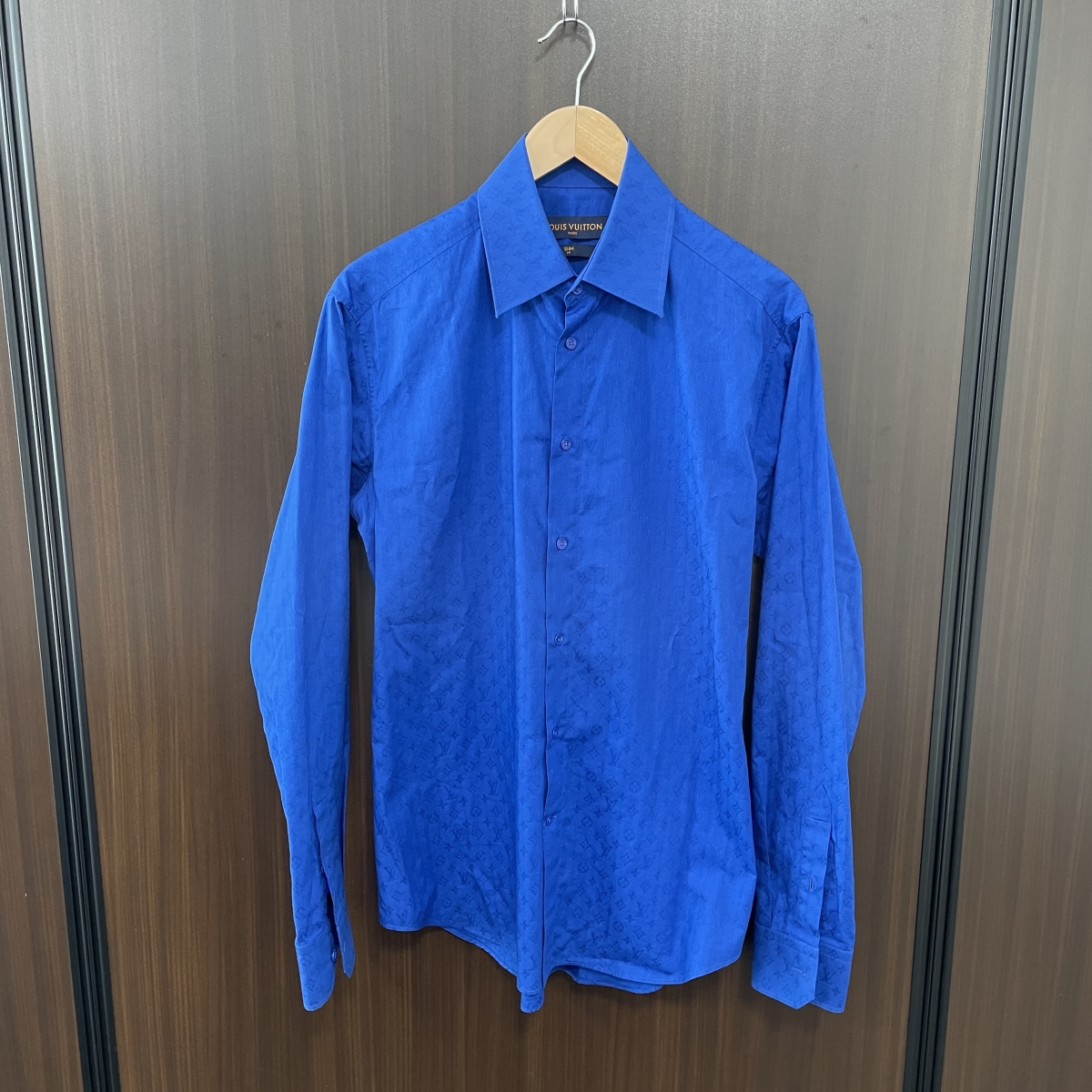 LOUIS VUITTONハンガー（4本セット） ルイヴィトンの洋服を心斎橋で