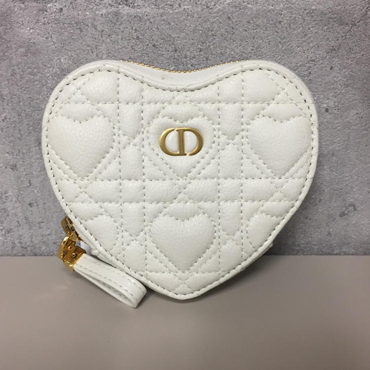 Dior ハート ポーチ 本日中のみの値段 org.jpg