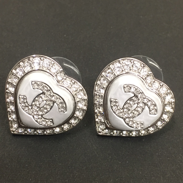 試着のみ】CHANEL 23C ピアスストーンココマークビジュー