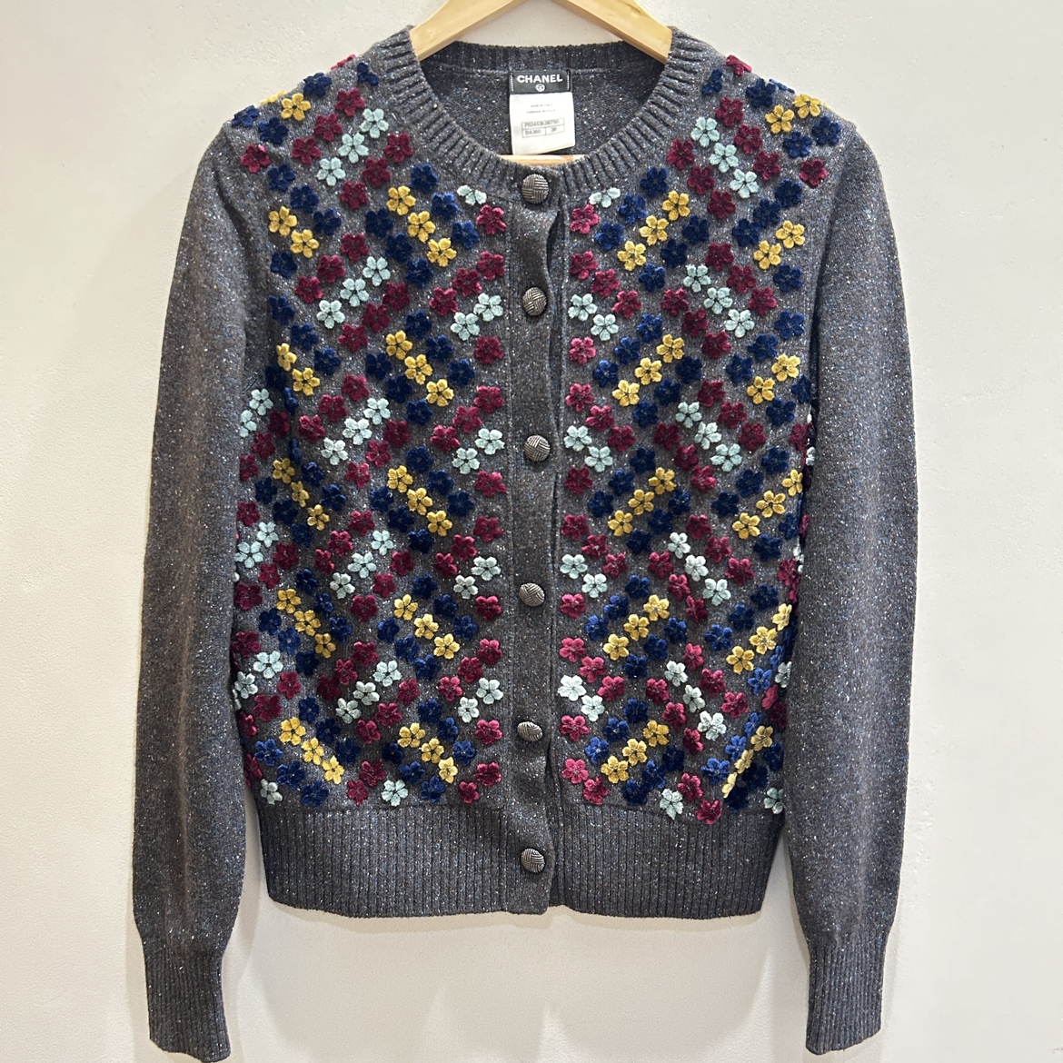 自由が丘でシャネルの買取。 シルクとウールを使用した、ベルベット