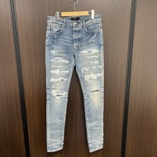 アミリを大阪心斎橋で買取。22SSのブルーのタイダイ系のデストロイクラッシュパンツ、SS22MDS006を買取しました。状態は綺麗な状態の中古美品です。
