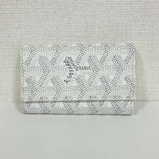 心斎橋でゴヤールを買取。サンミッシェル6連キーケースを買取しました。状態は数回使用程度の新品同様品です。