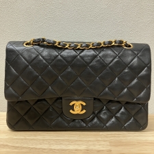 シャネル 3番台 ラムスキン マトラッセ25 ダブルフラップ チェーンショルダーバッグ 買取実績です。