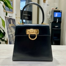 フェラガモ ブラック 212193 ンチーニ Ｇ金具 ハンドバッグ 買取実績です。