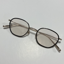 アイヴァンを心斎橋で買取。メタルフレームの眼鏡、FANTANを買取ました。状態は若干の使用感がある中古品です。