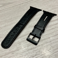 オブジェクツアイオーを渋谷で買取。アップルウォッチ専用バンド、レザーハイブリッドバンドを買取りました。状態は綺麗な状態の中古美品です。