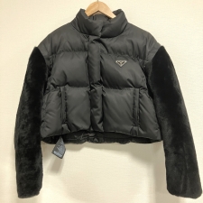 プラダ 23AW 29C805 ブラック リナイロンxファー ショートダウンジャケット 買取実績です。