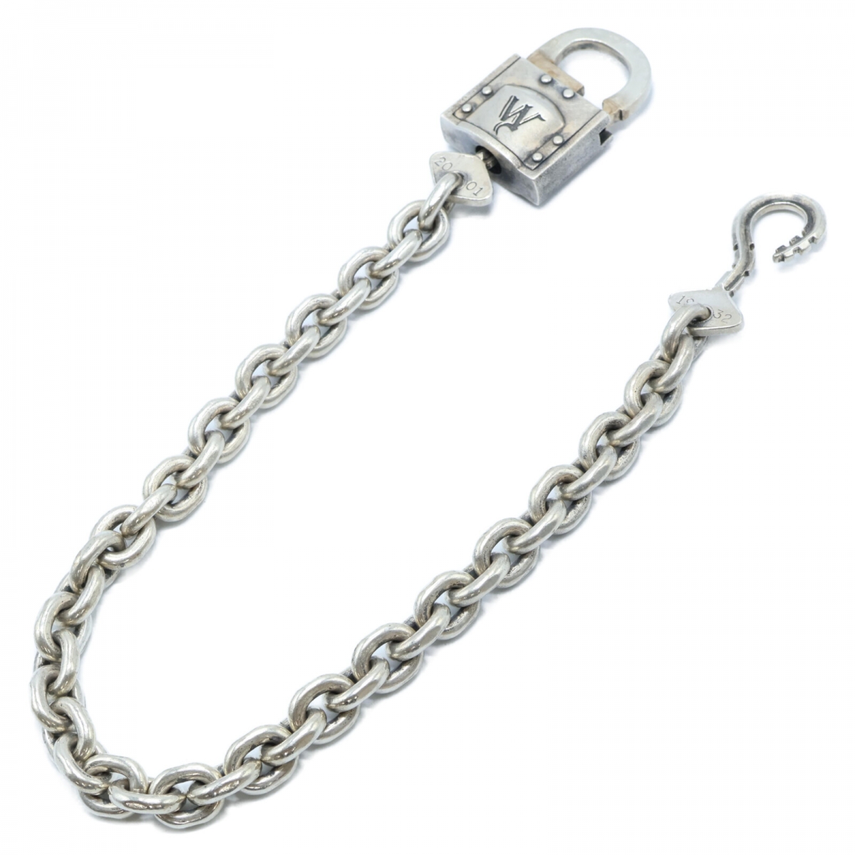 新宿でウィアードを買取。シルバー925の南京錠デザインのウォレット