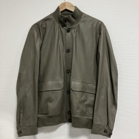 セラファンの336-01 カーキ ゴートレザー GOLF バルスターブルゾン の買取実績です。