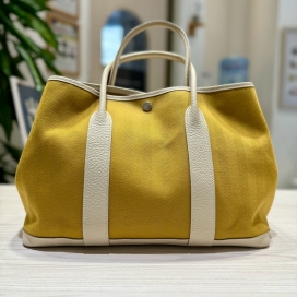 エルメスのガーデンパーティ36 トワルシェブロン T刻印 トートバッグの買取実績です。