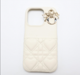 ディオールの日本限定 Lady Dior iPhone 15 Proケースの買取実績です。