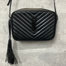 サンローランを銀座で買取。ルーカメラショルダーバッグを買い取りました。状態は若干の使用感がある中古品です。