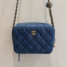 シャネルのAP2463 パールクラッシュ デニム ボールチェーン ショルダーバッグの買取実績です。