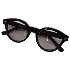 クーティーを心斎橋で買取。スモークグレーレンズのサングラス、Raza GlassesのCTE-23S539を買取ました。状態は若干の使用感がある中古品です。