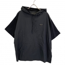 プラダの21年製 UJN794 ブラック ロゴプレート 切り替え シャツの買取実績です。