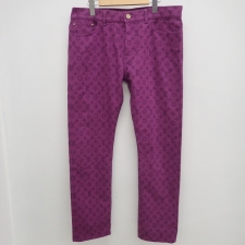 広尾でルイヴィトン買取。HHD21W 正規 19AW パープル モノグラム デニムパンツを買取ました。状態は若干の使用感がある中古品です。