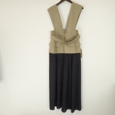 アドーア 20SS カーキ×黒 ベルト付キドライギャバワンピース 買取実績です。