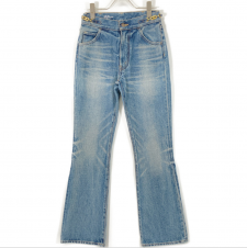 セリーヌ トリオンフ金具 デニムパンツ N553 930F 07UW 買取実績です。