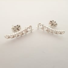 入野でティファニーを買取。SV925 ラビングハート･クライマー 6連ピアスを買取りました。状態は未使用品です。