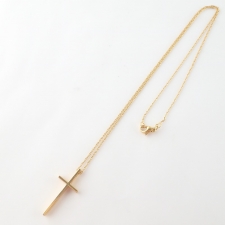 ティファニーを入野で買取。750 クロスネックレス  6.6g @5064を買取りました。状態は若干の使用感がある中古品です。