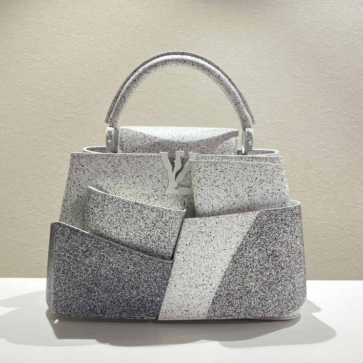 ルイヴィトンを神戸三宮で買取。世界120個限定のフランクゲーリーとの