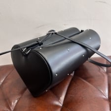 ヴァジック スタッズ付 ハート ハンドバッグ 買取実績です。